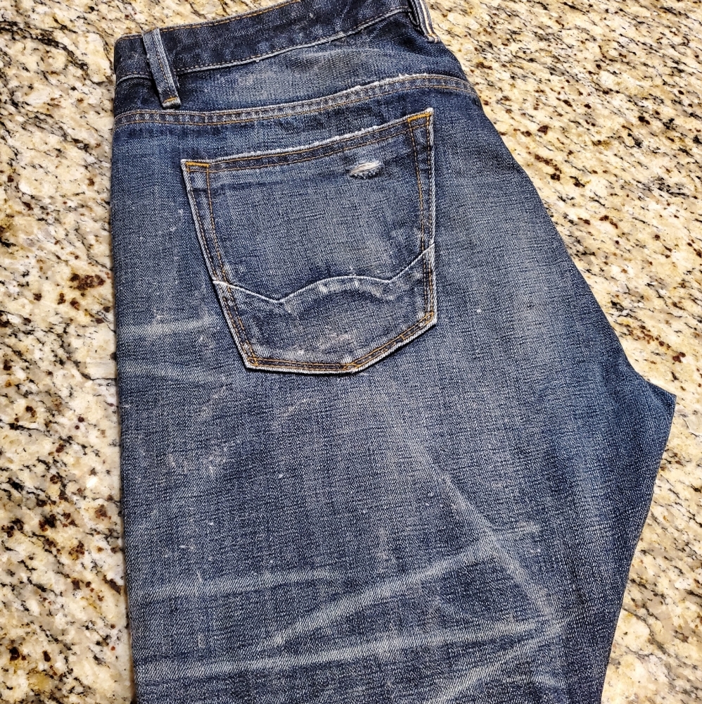 Distressed Jeans - Picture 2 of 4
